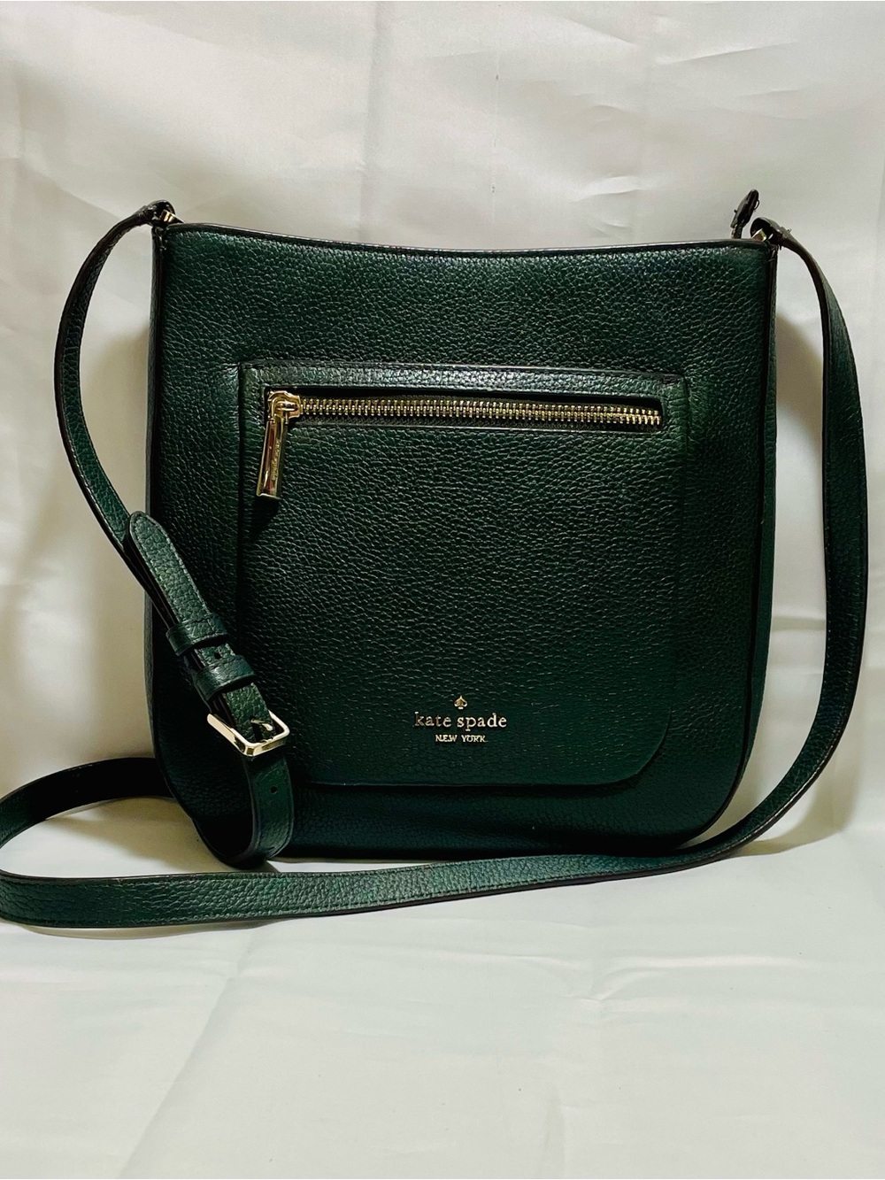 Kate Spade Leila Top Zip Crossbody, EUC